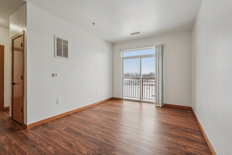 More Photos Of 134 Main St, Racine Apartments For Sale