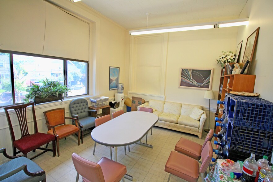 More Photos Of 19 Belmont Ave, Dover Apartments For Sale