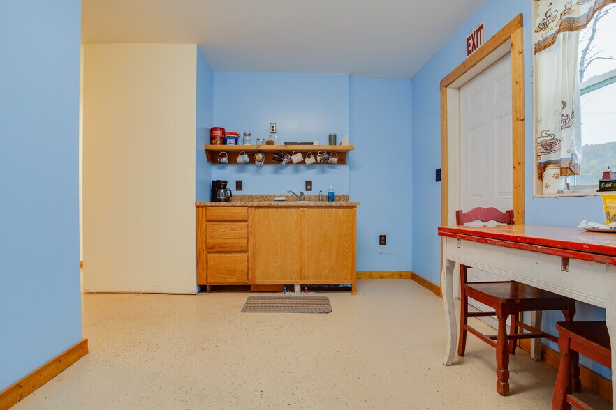 More Photos Of 12080 County Highway 21, Franklin Office For Sale