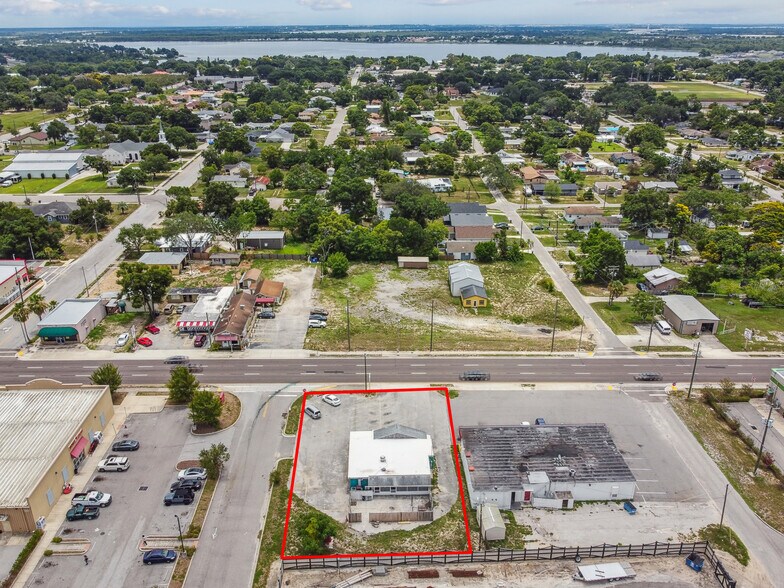 More Photos Of 275 S Lake Shore Way, Lake Alfred Restaurant For Sale