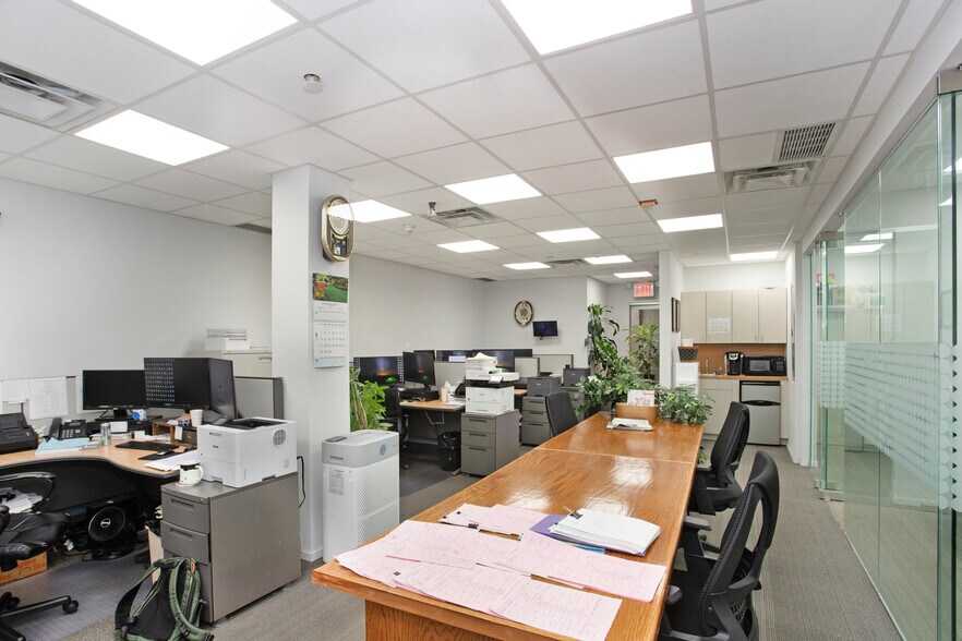 More Photos Of , Bayside Office For Sale