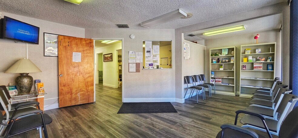 More Photos Of 7412-7426 Community Ct, Hudson Medical For Sale