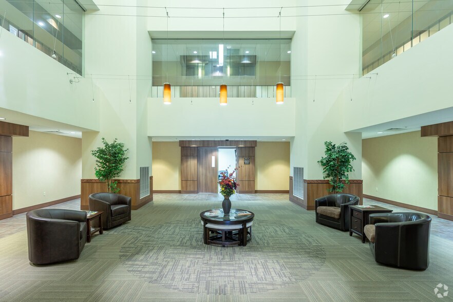 More Photos Of 17000 Executive Plaza Dr, Dearborn Medical For Lease