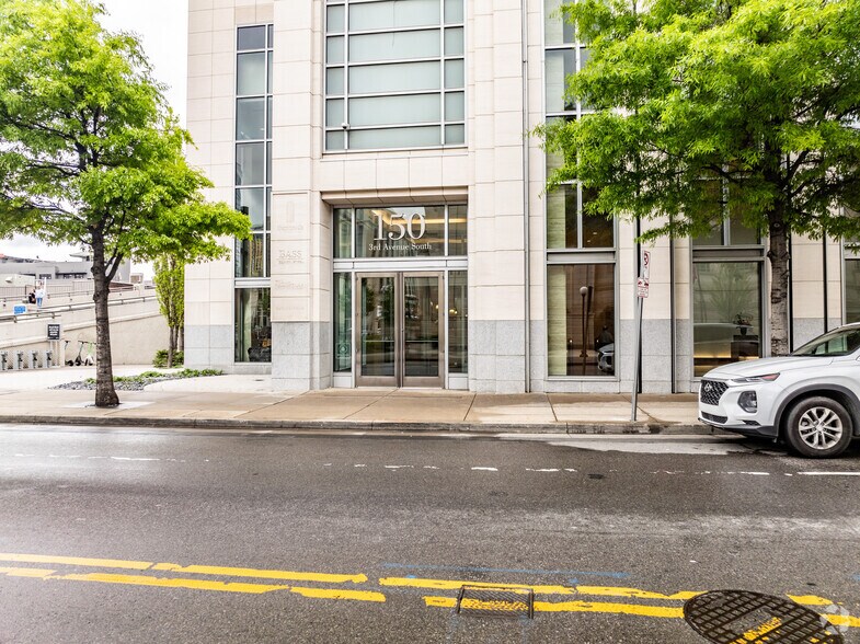 More Photos Of 150 3rd Ave S, Nashville Office For Lease