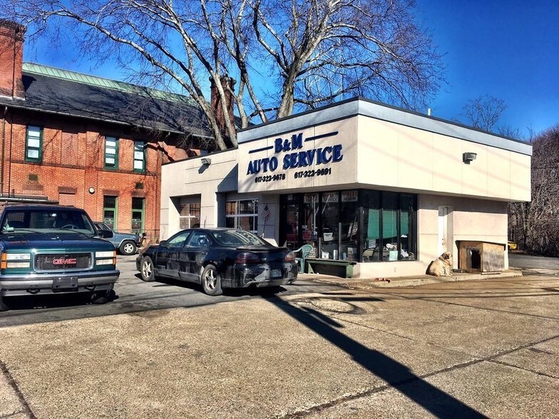 More Photos Of 1942 Centre St, West Roxbury Auto Repair For Lease