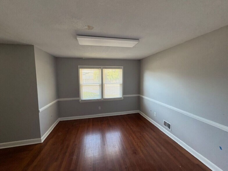 More Photos Of 912 St Andrews Rd, Columbia Office For Sale