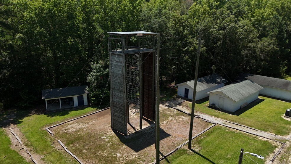 More Photos Of 626 Old River Rd, Sylvania Manufacturing For Sale