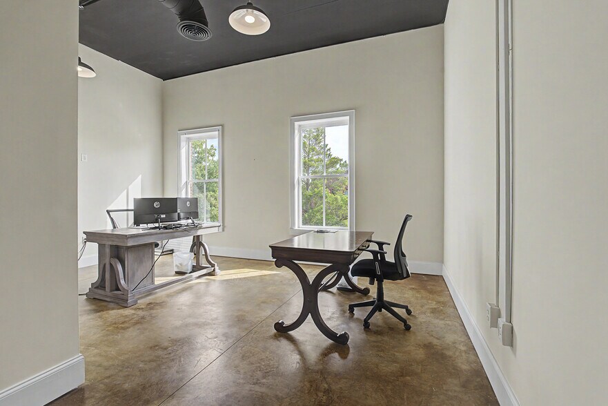 More Photos Of 1430 Capital Ave, Watkinsville Storefront Retail Office For Sale