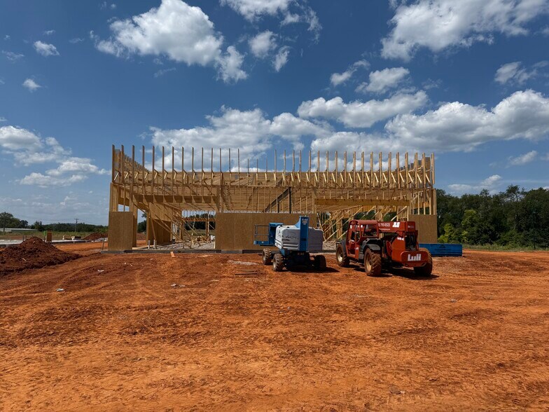 More Photos Of 3503A Nashville Rd, Bowling Green Unknown For Lease