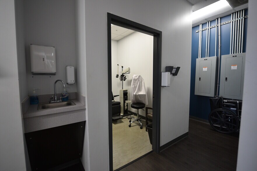 More Photos Of 2460 E Highway 50, Clermont Healthcare For Lease