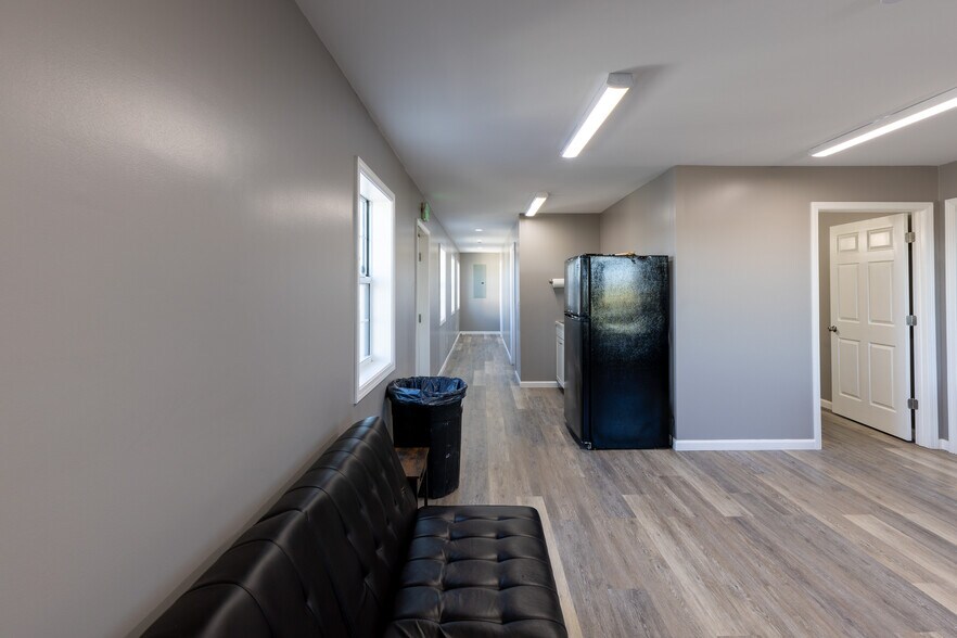 More Photos Of 2720 Section Line rd, Union City Office For Sale