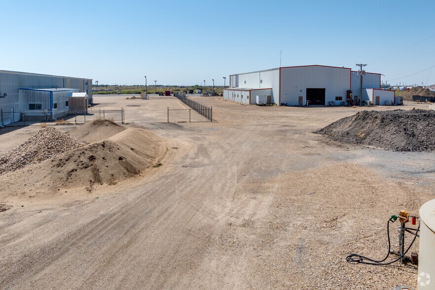 More Photos Of 11756 Highway 152, Pampa Industrial For Sale