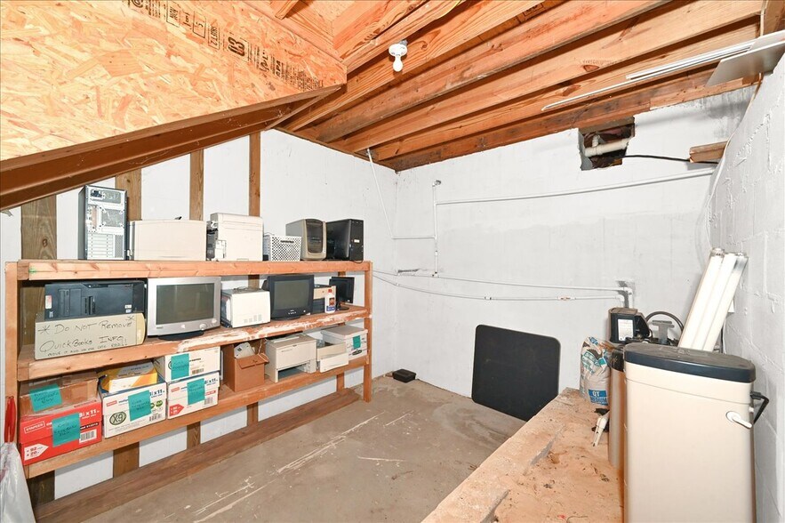 More Photos Of 7434 AL Highway 157, Cullman Office For Sale