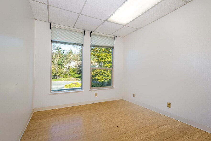 More Photos Of 741-749 Maltman Dr, Grass Valley Office For Sale