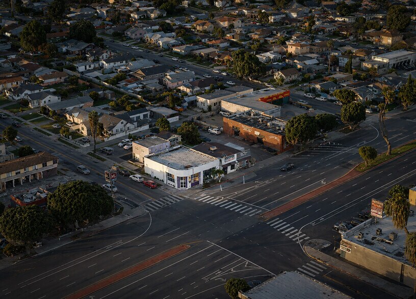 More Photos Of 4973-4975 N Huntington Dr, Los Angeles Storefront Retail Residential For Lease