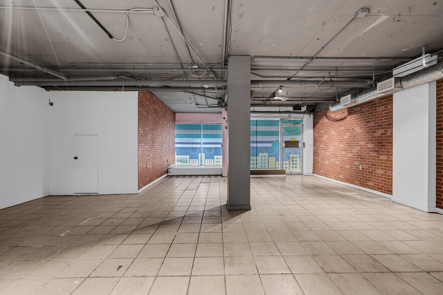 More Photos Of 1300 Lincoln Rd, Miami Beach Apartments For Sale