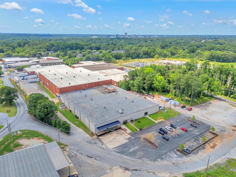 More Photos Of 304 Arcadia Dr, Greenville Industrial For Sale