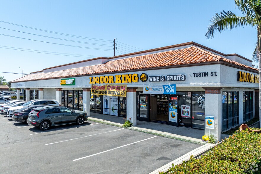 More Photos Of 125 N Tustin St, Orange Freestanding For Lease