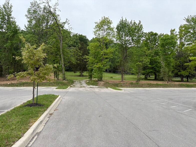 More Photos Of 2205 State St, New Albany Land For Sale