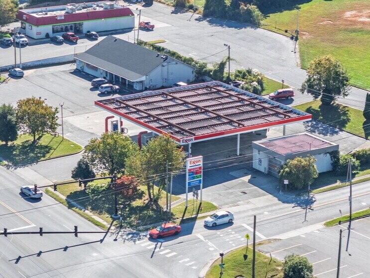 Primary Photo Of 1617 N Chester St, Gastonia Service Station For Sale