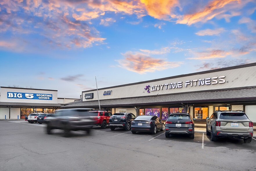 More Photos Of 2545 Main St, Susanville Storefront For Sale