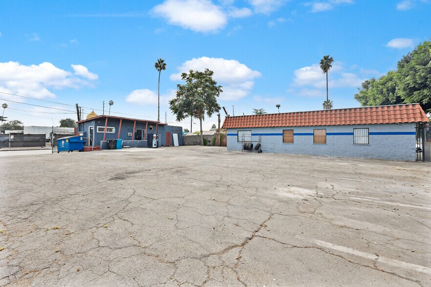 Primary Photo Of 310 N Long Beach Blvd, Compton Storefront Retail Office For Sale