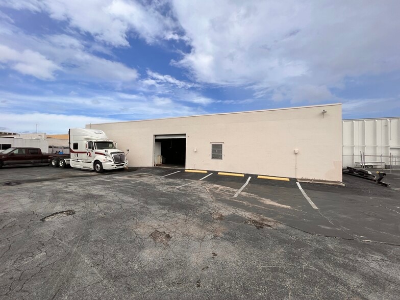 More Photos Of 950 SW 12th Ave, Pompano Beach Manufacturing For Sale