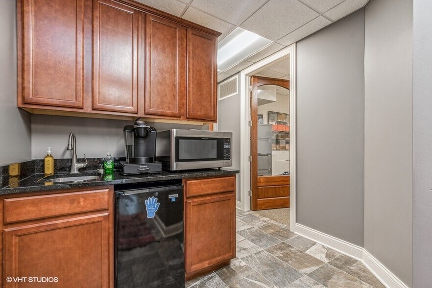 More Photos Of 6500 W College Dr, Palos Heights Flex For Sale
