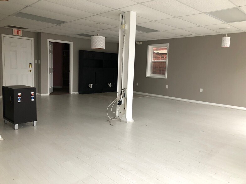 More Photos Of 7817 Eastern Ave, Silver Spring Storefront Retail Office For Lease