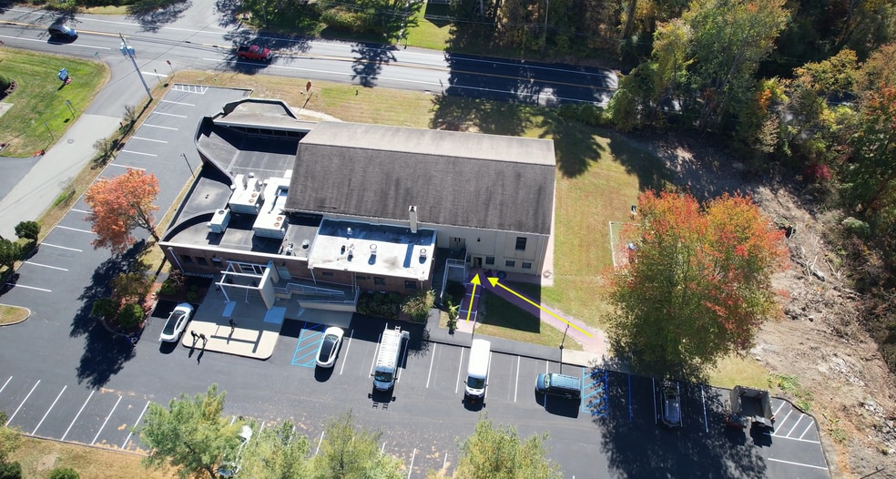 More Photos Of 2966 Crompond Rd, Yorktown Heights Schools For Lease