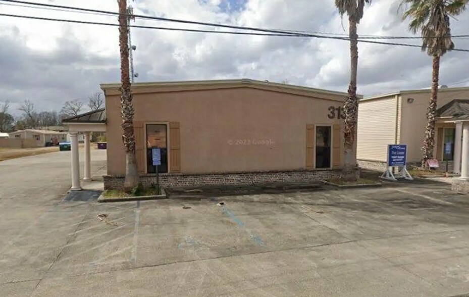 Primary Photo Of 3133 S Darla Ave, Gonzales Industrial For Lease