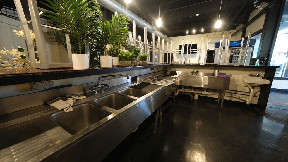 More Photos Of 91 Hartford Ave, Providence Apartments For Lease