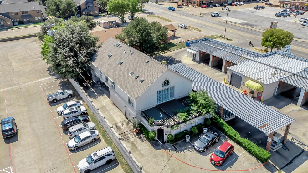 More Photos Of 504 N Euless Main St, Euless Carwash For Sale