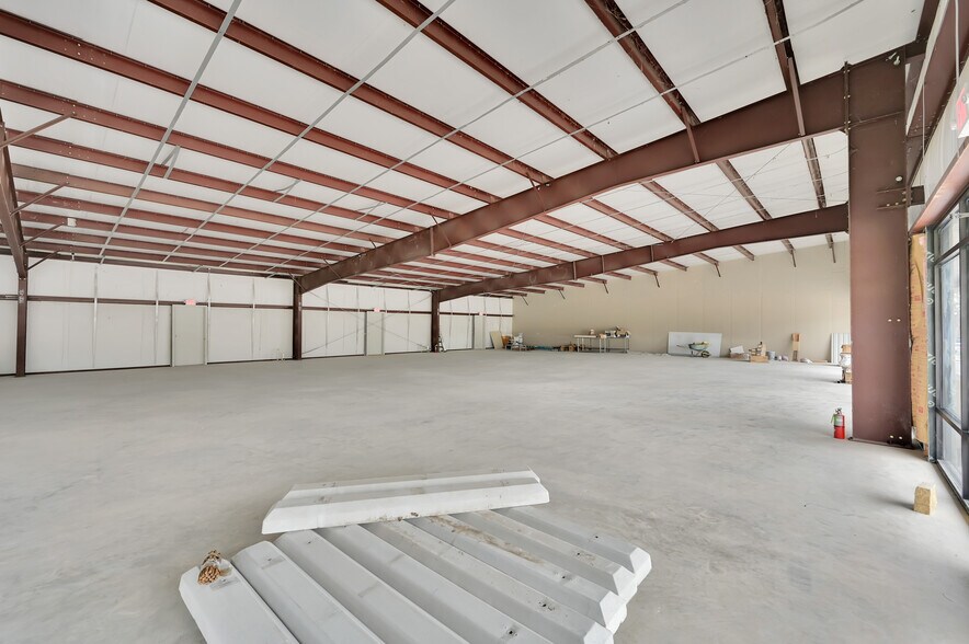 More Photos Of 22453 W. Farm to Market 1097, Montgomery Storefront Retail Office For Lease