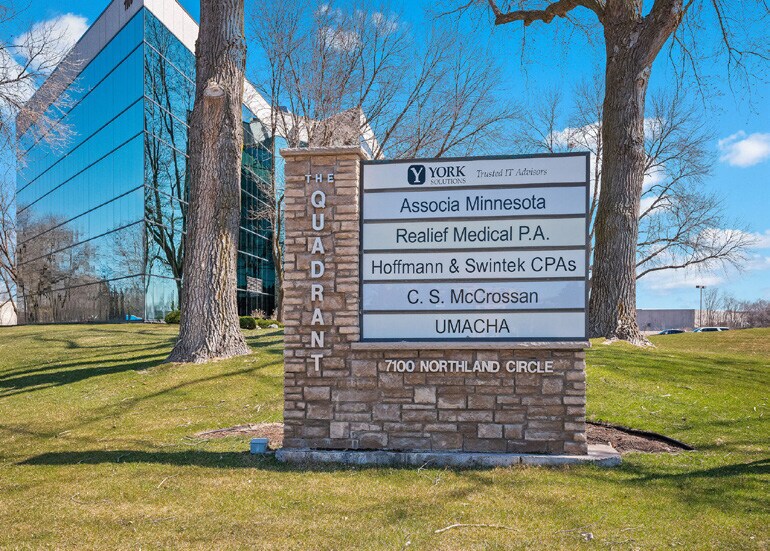 More Photos Of 7100 Northland Cir N, Brooklyn Park Office For Lease