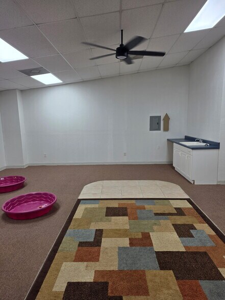 More Photos Of 20037 Kenilworth Blvd, Port Charlotte Industrial For Lease
