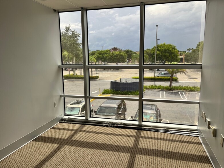 More Photos Of 555 N Congress Ave, Boynton Beach Medical For Lease