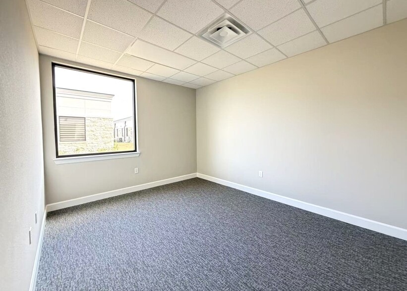 More Photos Of 28111 S Firethorne Rd, Katy Medical For Lease