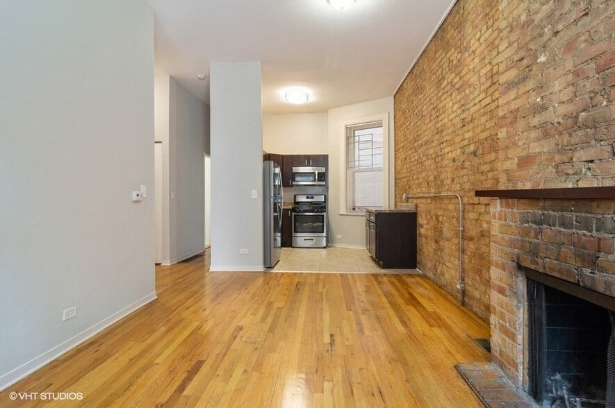 More Photos Of 2300 N Clark St, Chicago Apartments For Lease