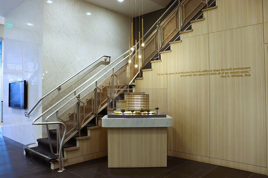 More Photos Of 10921 Wilshire Blvd, Los Angeles Medical For Lease