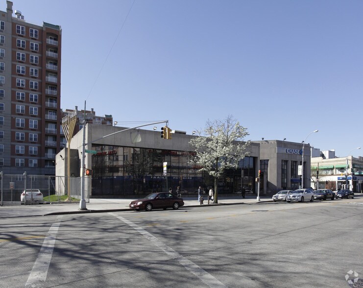 More Photos Of 1002 Brighton Beach Ave, Brooklyn Bank For Sale