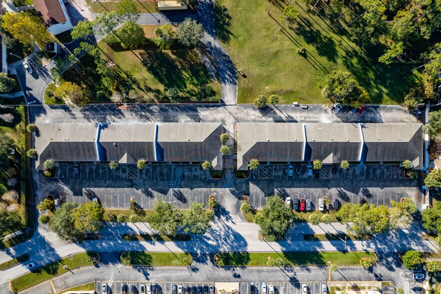 More Photos Of 2228-2356 Winter Woods Blvd, Winter Park Office For Lease