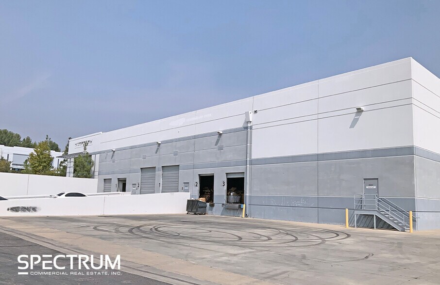 More Photos Of 28361-28385 Constellation Rd, Valencia Manufacturing For Lease