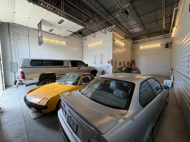 More Photos Of 9181 Commerce Center Cir, Highlands Ranch Self Storage For Sale