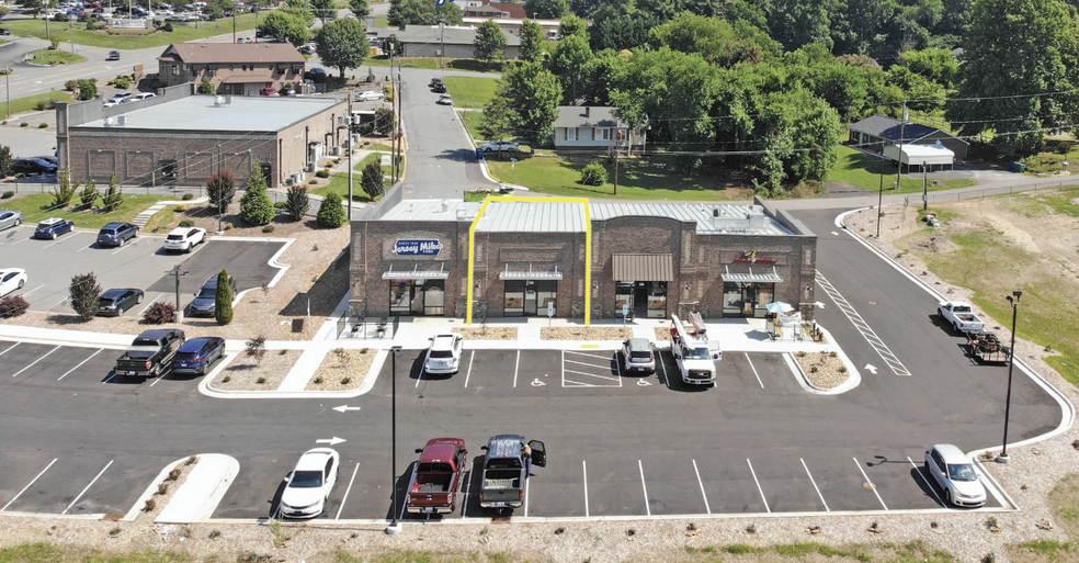 Primary Photo Of 1025 Rockford St, Mount Airy Storefront For Lease