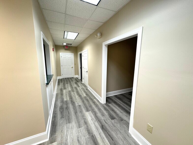 More Photos Of 70 Ansley Dr, Dahlonega Medical For Lease