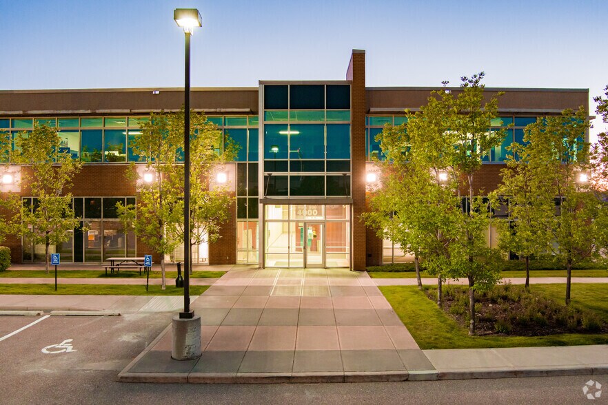 More Photos Of 4000 4th St SE, Calgary Office For Lease
