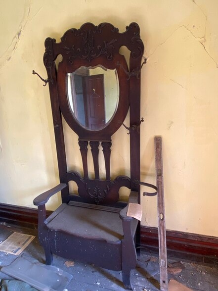 More Photos Of 226 6th St, Augusta Freestanding For Sale