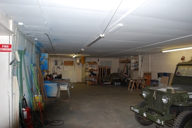 More Photos Of 2510 Mitchell St, Knoxville Light Manufacturing For Lease