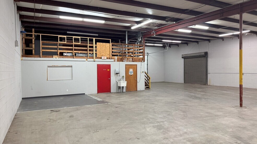 More Photos Of 310 S Union Ave, Springfield Manufacturing For Lease